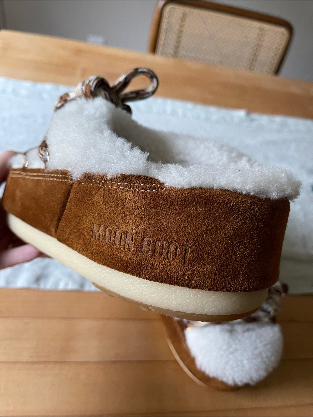 Evx Shearling Mule in Whisky & Off White - Picture 5 of 7
